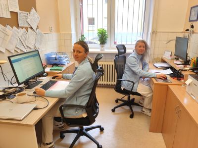 Na léčbu pomocí léků nově dohlížejí v nemocnicích AGELu v Ostravě i Novém Jičíně klinické farmaceutky