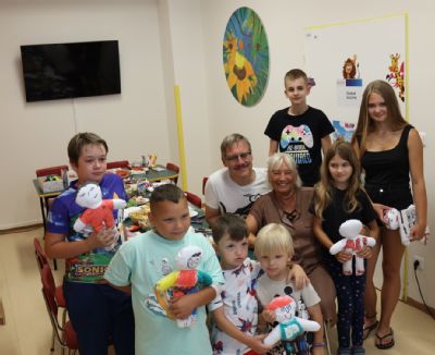 Hvězda z Básníků, herec David Matásek, potěšila hospitalizované děti v Nemocnici AGEL Ostrava-Vítkovice